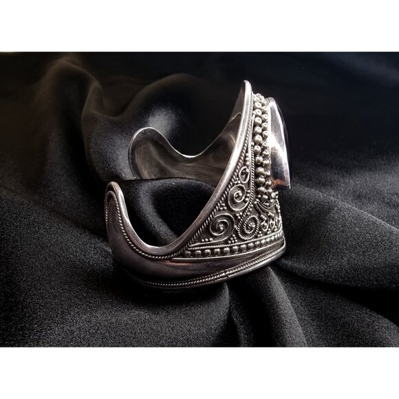 Handcrafted 925 Sterling Silver Cuff Bracelet With Intricate Filigree Design - Picture 4 of 5
